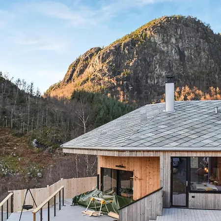 Holiday home Stunning In With Wifi *