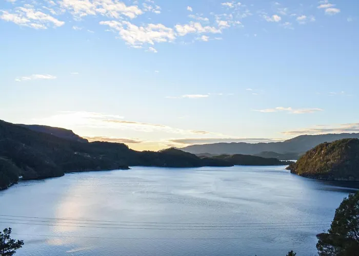 4 Bedroom Gorgeous In Ferienhaus Erfjord