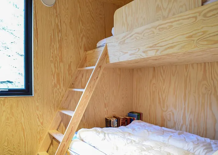 4 Bedroom Gorgeous In 度假居 Erfjord